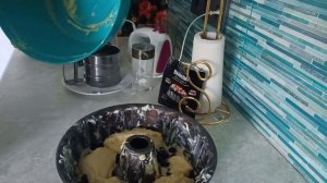 Уют в доме
Уют в душе. Кекс 🍰 из черной смородины, оладьи из кабачка.