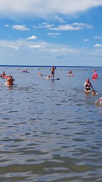 Пляж на Плещеевом озере в Переславле Залесском