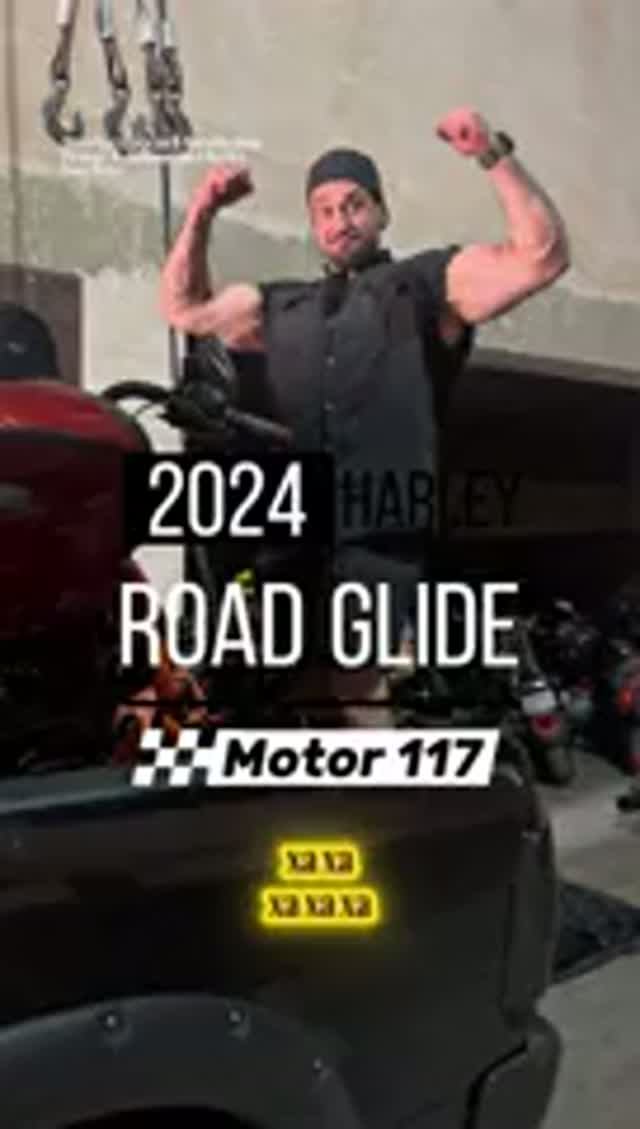 Отдаем 2024 Harley Road Glide Александру в Петербург