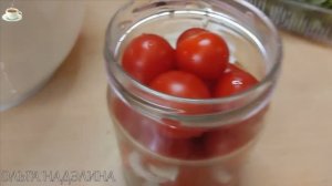 ПОМИДОРЫ С ПЕТРУШКОЙ  рецепту около 40 лет