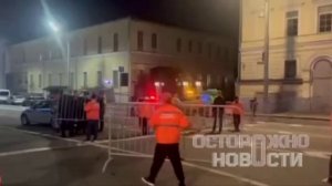 Территорию вокруг высотки на Кудринской площади оцепили после взрыва