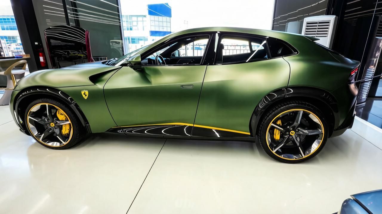 Ferrari Purosangue 2026 года потрясающий спортивный автомобиль класса люкс