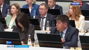 Радий Хабиров поручил изъять у мэрии Уфы автомобили, на которых возили судей