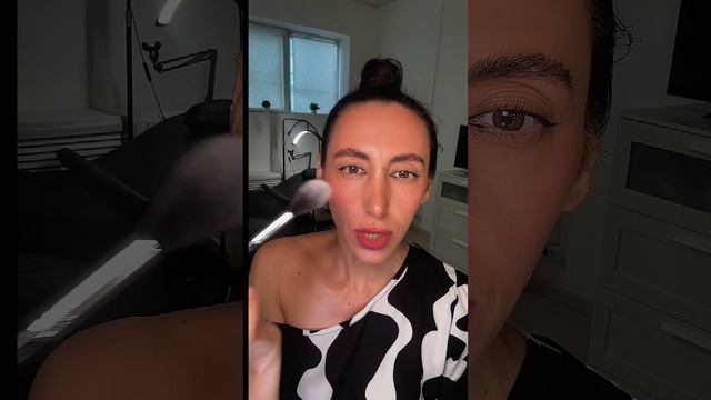Кто бы, чтобы не говорил, а я люблю румяна 🤗