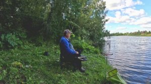 Ловля рыбы на донные удочки в течение дня.