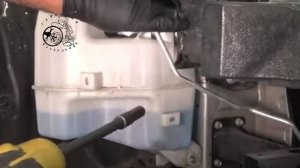 Замена бачка омывателя тойота корола Toyota Corolla