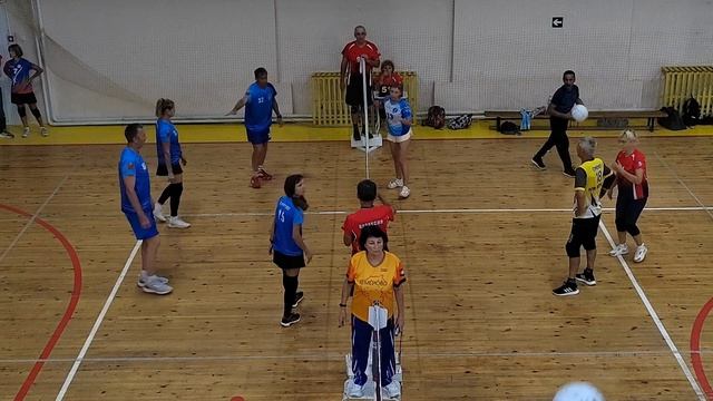 Кент (Сборная)     -            Локис (Кемерово)                  0  -   2