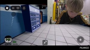 Играю в клинику для животных в роблоксе.