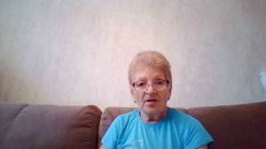 -Ты же знаешь, что Олег тебя не любит...