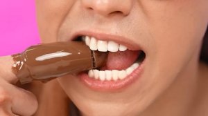 Жевательная Резинка vs Шоколадная Еда Челлендж # Забавные Лайфхаки с Едой