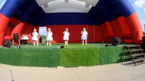 03_Вокальная группа «Светлые голоса», композиция «Нет Родины милее»