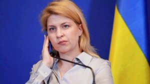 Зеленский уволил Стефанишину с должности посла Украины в США.

В свою очередь, Стефанишина заявила,