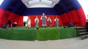 19_Вокальная группа «Светлые голоса», композиция «Подъезжали мы под село»