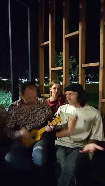 😎🎸 Видели ночь, гуляли всю ночь до утра-а-а... 👋🙂 Привет из Ростова-на-Дону!