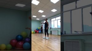 Тренировка с одной гантелей 2 кг.!