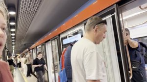 И кто любовь эту выдумал?