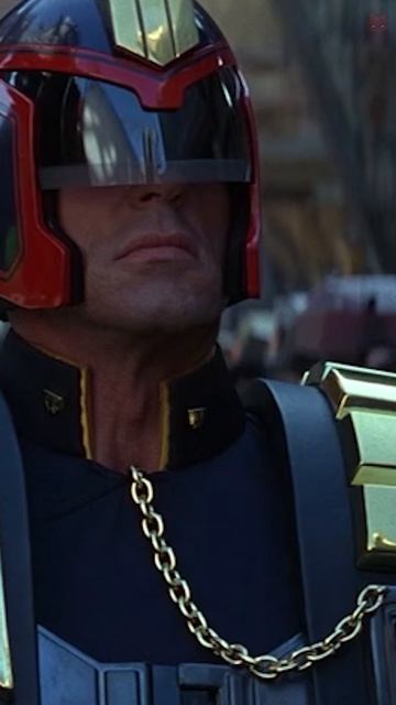 #Теории - #Robocop и #JudgeDredd это одно вселенная?