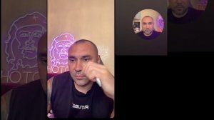 Поговорили как кантактер с кантактером.