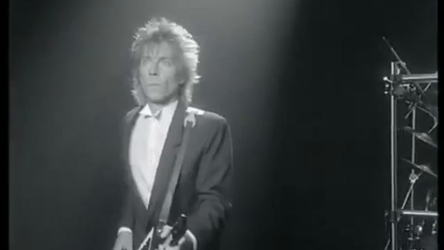 Status Quo - In The Army Now
