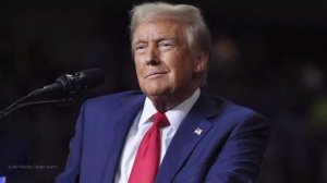 США и Иран проведут переговоры уже в понедельник, сообщил Трамп.

По словам главы США, готовится