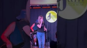 Елизавета Майдла. «Flowers»  03.08.2026