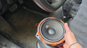 Установка на Haval F7 динамиков DL audio Gryphon Pro 165 Midbass