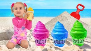 Алиса играет на пляже - веселые истории для детей