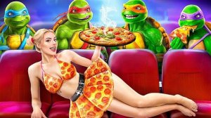 Меня УДОЧЕРИЛИ Черепашки-Ниндзя в реальной жизни... 🍕 Секретный способ пронести конфеты!
