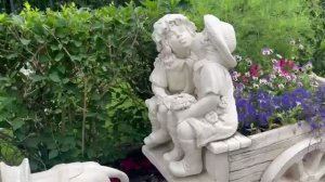 Без женщин мир теряет краски.Сады мечты.Красноярск