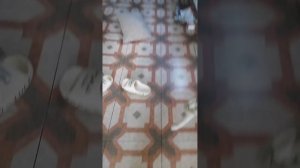 Челенж незьзя косаться пола