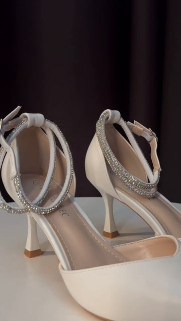 👠 Свадебные туфли — ваш главный союзник в самый длинный день.