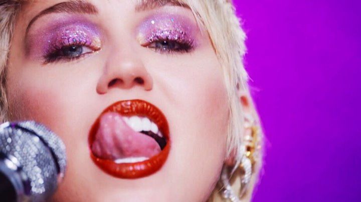 Miley Cyrus - Midnight Sky Official Video