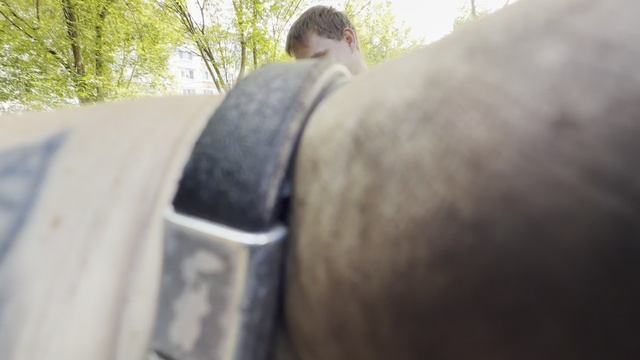 ГРАНТА НА КОЛОДКАХ! ИЛИ КАК МЫ ДРУГУ ПОМОГАЛИ 😂 // Плановая замена тормозов и мат-перемат