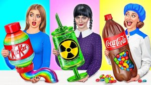 Кулинарный Челлендж_ Уэнсдей Против Бабушки _ Забавные Лайфхаки с Едой