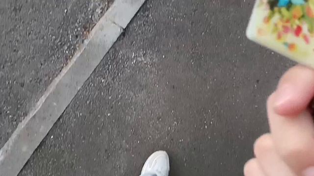 ВЛОГ МОЁ УТРО🌞☺️(кормлю бездомных кошек и делаю страничку в лич. дневнике)