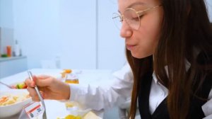 СНОВА В ШКОЛУ МОЯ МАМА СТАЛА УЧИТЕЛЕМ ШКОЛА У МЕНЯ ДОМА ( Вики шоу)