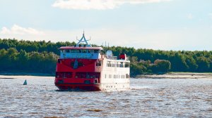 Более 11 тысяч приёмов провели врачи плавполиклиник «Святитель Лука» и «Николай Пирогов» в Югре