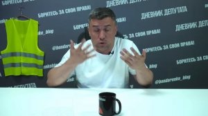 Какой позор. Чиновников официально в приказном порядке заставляют переходить в МАКС