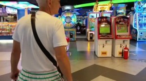 Крутая двухэтажная игровая в развлекательном центре Нячанга (Вьетнам). ВЛОГ