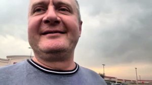 КАК ВЫЖИВАЕТ СЕМЬЯ СИБИРСКОГО ВРАЧА НА ЗАГНИВАЮЩЕМ ЗАПАДЕ: Поддерживаете военные конфликты? Ответы