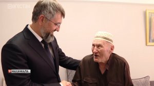 Магомед Рамазанов вручил ключи от новой квартиры ветерану ВОВ  Мусе Багаудинову