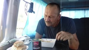 Мукбанг. Доширак. Тушенка. Обеденный перекус.