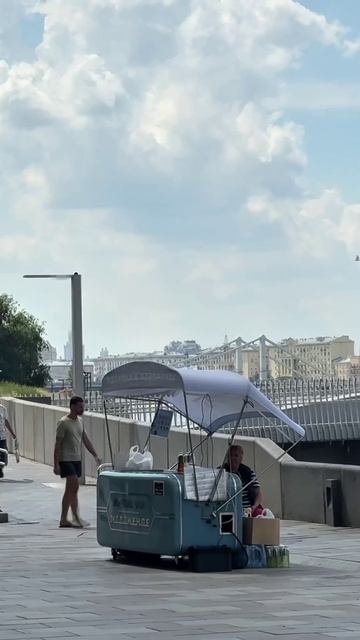 Памятник за 100.000.000 руб.