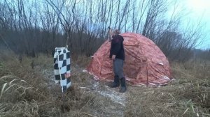 В ТАЙГУ В ОЖИДАНИИ ПЕРВОГО ЛЬДА! ОДИН НА РЕКЕ В ОГРОМНЫХ АПАРТАМЕНТАХ  НОЧЬ НА НАЛИМА ! архив 2023