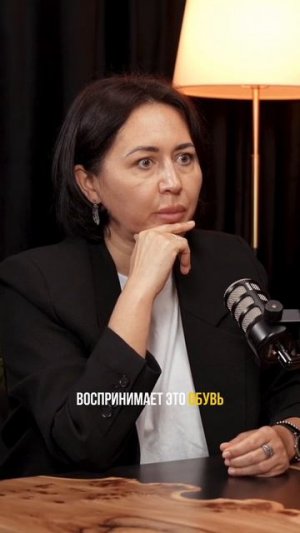 Почему нельзя ходить в кроксах?