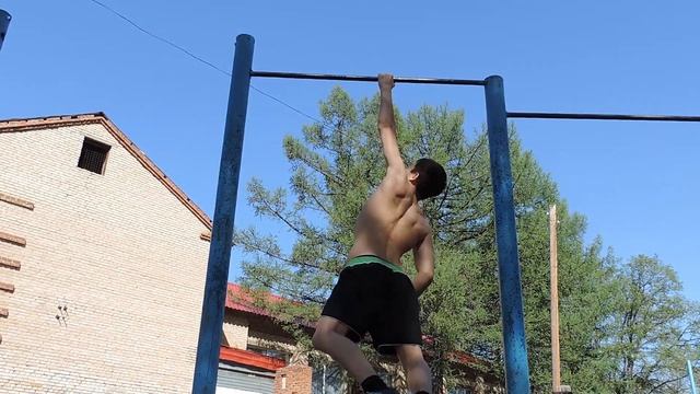 One Arm Pull Ups - Training