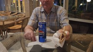 Пробуем бухарскую самсу и еду из Корзинки