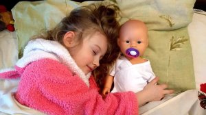 МАЛЫШ Беби Бон  Полина как Мама для Куклы Baby Born Видео для Детей