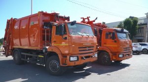 Каспийск приобрёл новую спецтехнику КАМАЗ для вывоза мусора