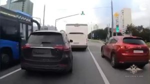 Устроившая погоню с полицией в Москве женщина сняла номера с авто,чтобы избежать штрафов итог 28 про